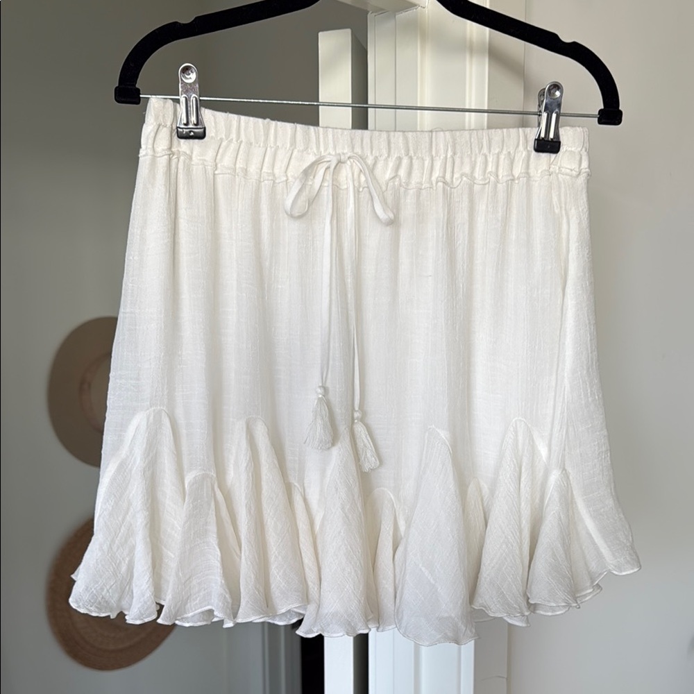 NWT Elegant White Ruffle Skirt - Picture 2 of 10